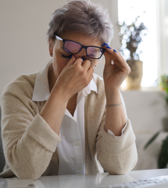 Presbyopia symptoms